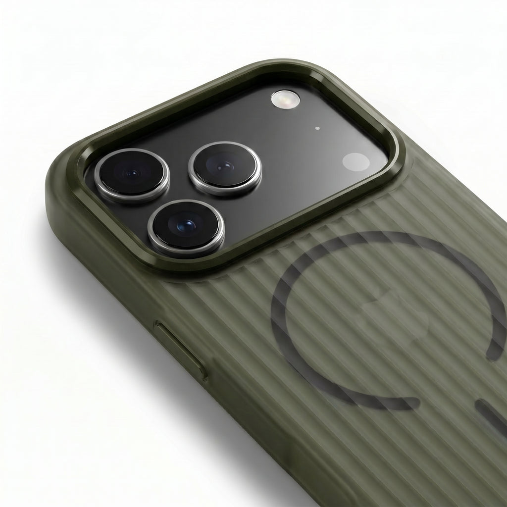 THE AVARAN Element Translucent Case with MagSafe - iPhone 17 Pro