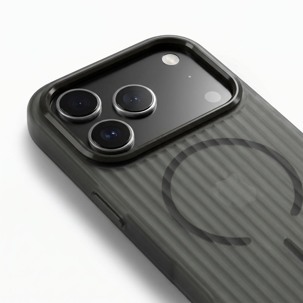 THE AVARAN Element Translucent Case with MagSafe - iPhone 17 Pro